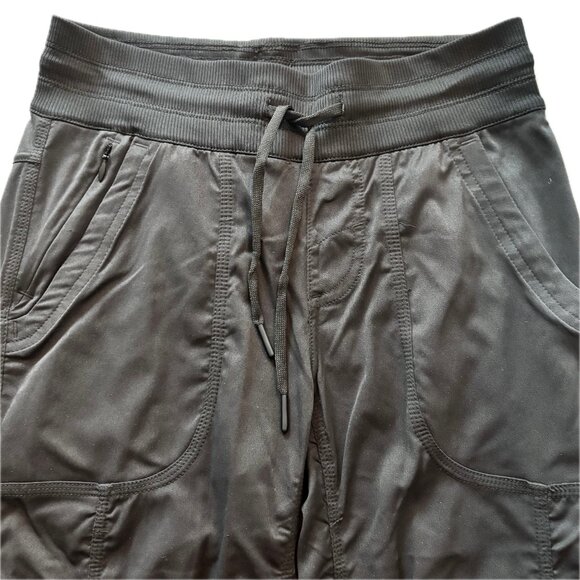 The North Face Women's Aphrodite 2.0 Pants.Size XS UPF 40 NWT - Picture 6 of 8